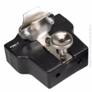 TOMADA FEMEA 2 PINOS PARA MÁQUINA DE CORTE 4, 5, 6 E 8 POLEGADAS MODELO KM U-069, M-069